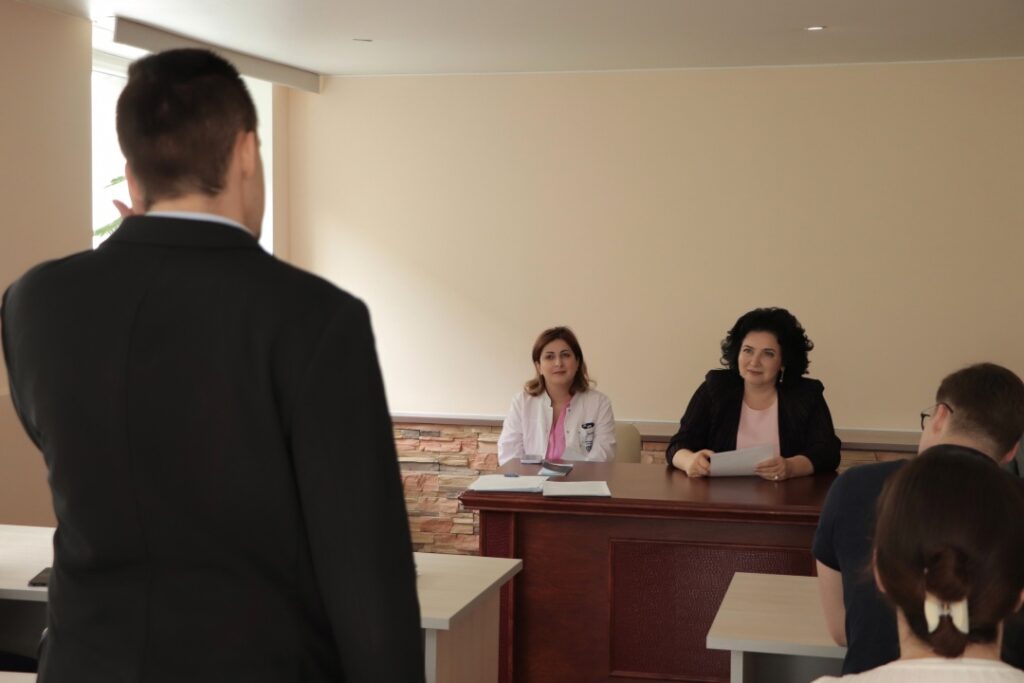 Дорогие друзья, поздравляем с Днём знаний!