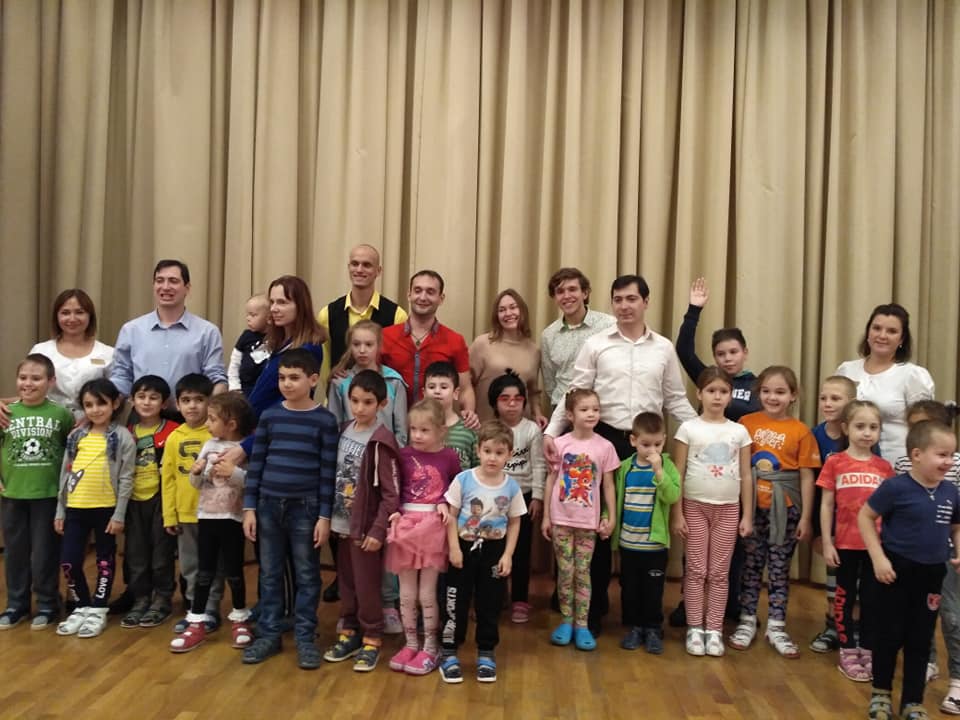 Благотворительный театральный концерт «БЕЛАЯ ОБЕЗЬЯНА»