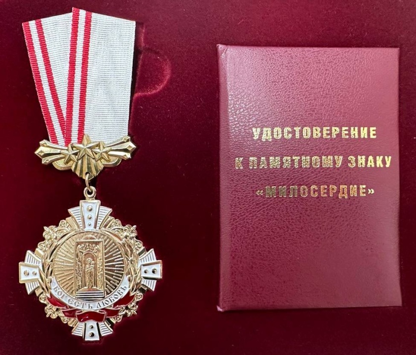 Вчера с неофициальным визитом наш Центр посетила Министр здравоохранения Луганской Народной Республики Наталия Пащенко. (https://t.me/mz_pashchenko)