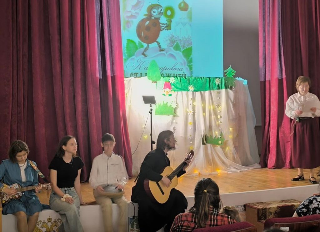 В НПЦ ДП прошёл Пасхальный спектакль для маленьких пациентов