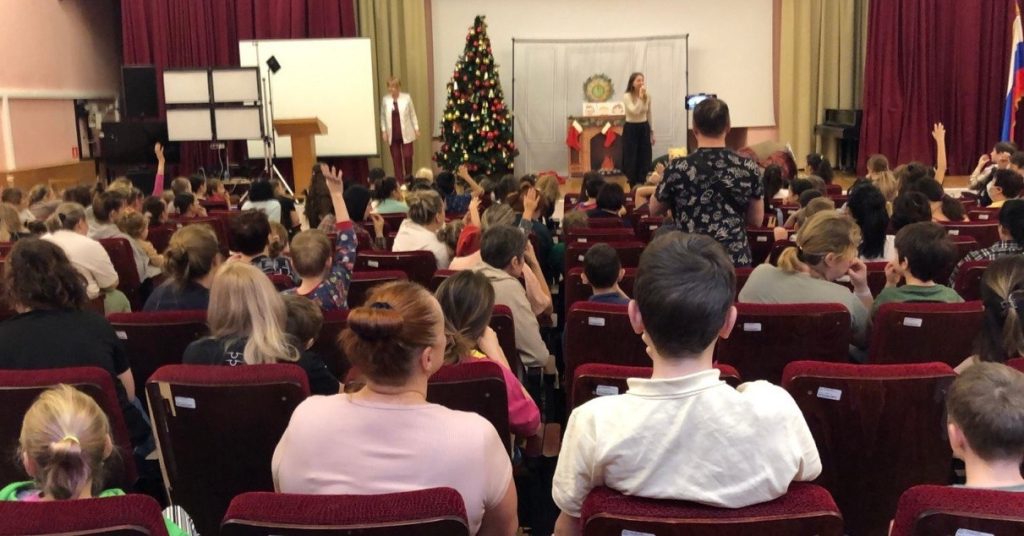 Предновогодний концерт в НПЦ ДП ДЗМ для маленьких пациентов!