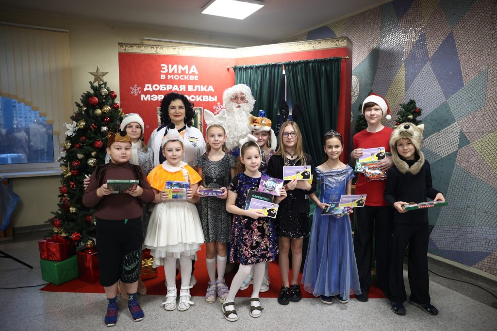 Праздничное утро в НПЦ ДП ДЗМ: дети поздравили сотрудников с наступающими праздниками